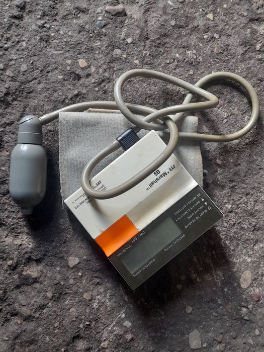 Stary ciśnieniomierz