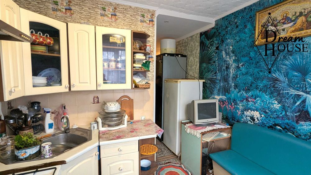 Продам 2-кімнатну квартиру по вул.Ковельська