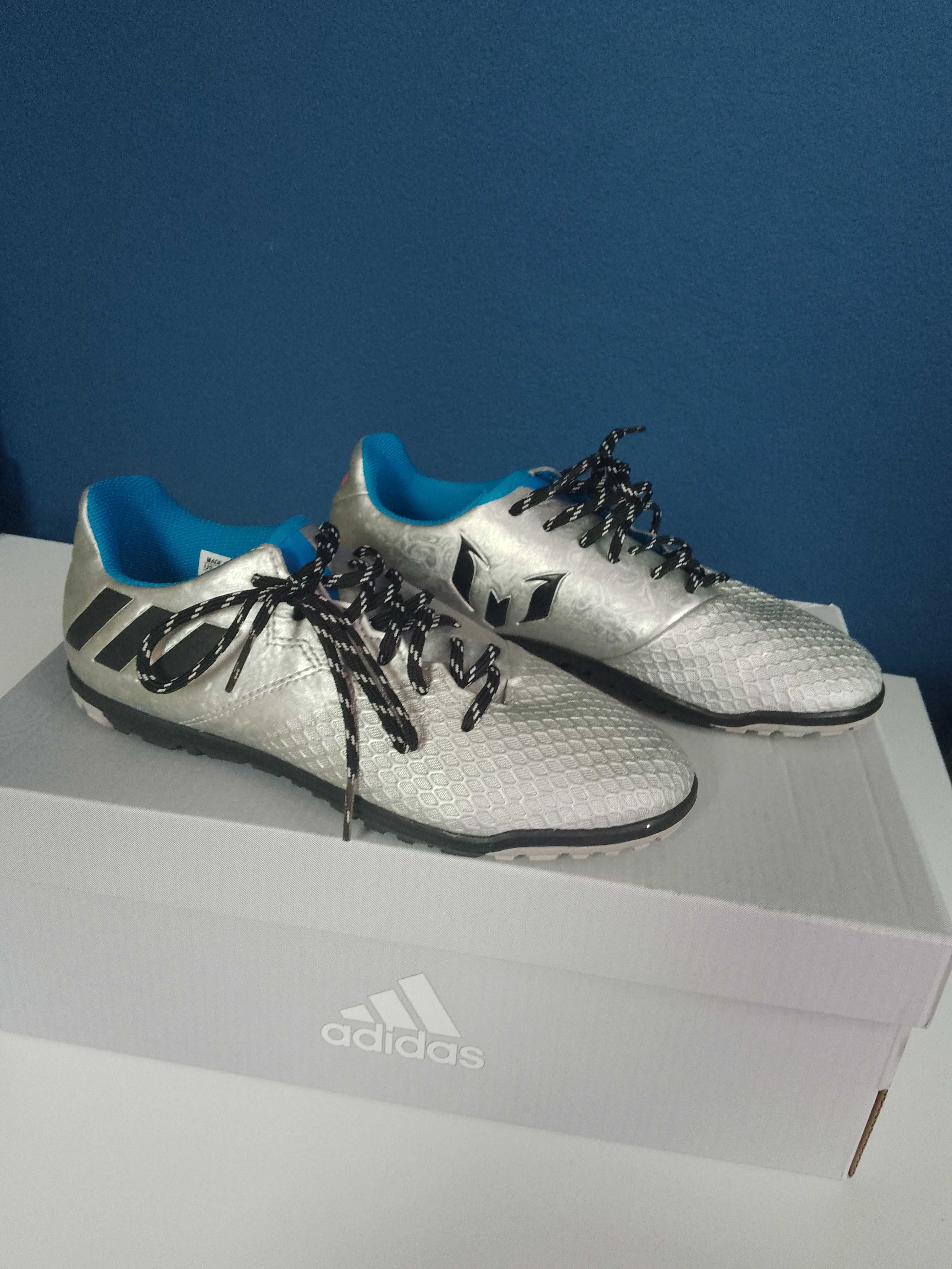 Buty Adidas Messi rozmiar 35 jak nowe