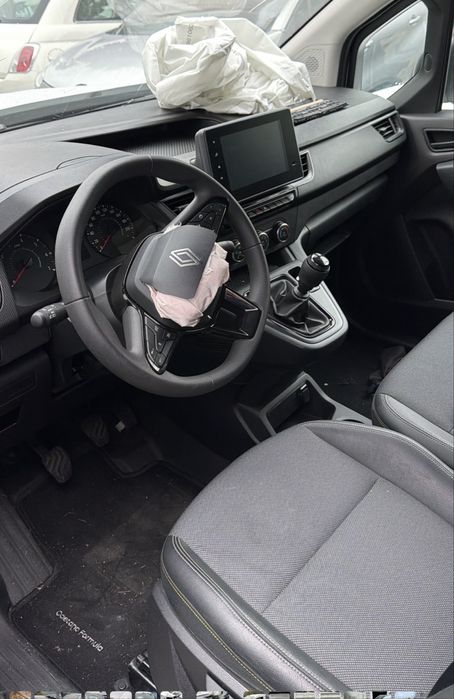 Renault Kangoo 1.5 dci / 3 lugares/ Iva Dedutivel/ 2025