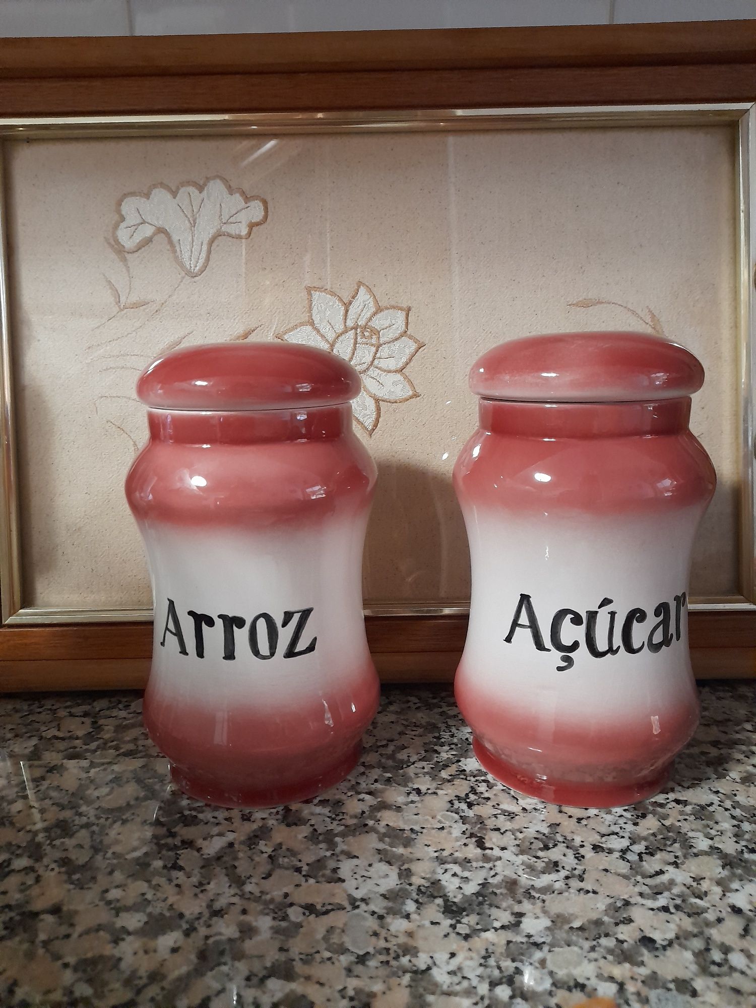 2 Recipientes para arroz e açúcar