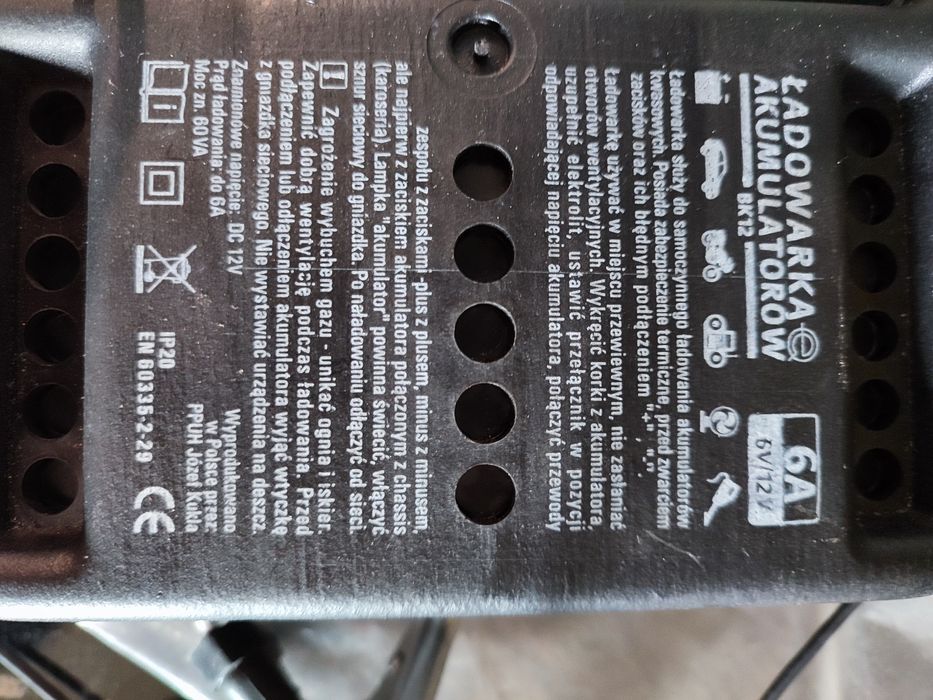 Prostownik samochodowy