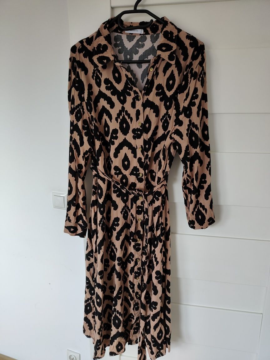 Nowa sukienka Reserved 44