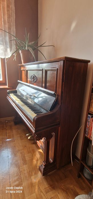 Pianino Dittrich Berlin