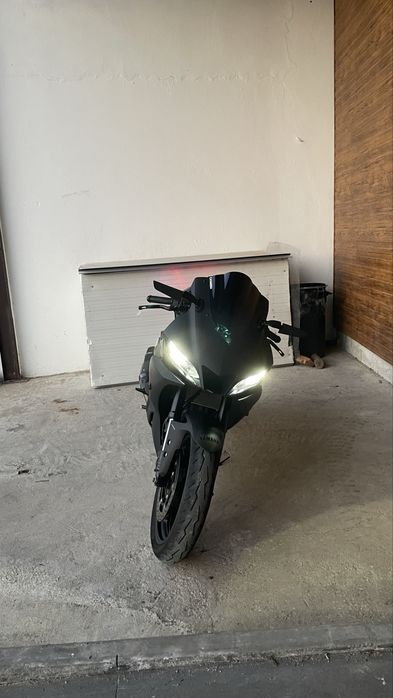 Yamaha R3 de 2021