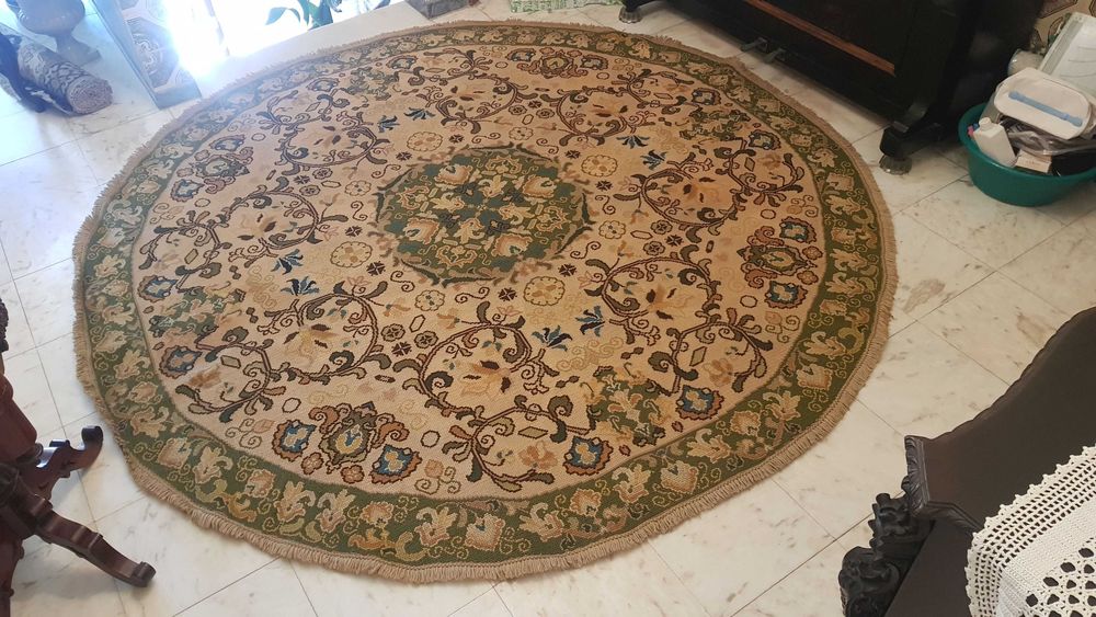 Tapete de Arraiolos circular, antigo e ORIGINAL, tons verde, etc  2,5m