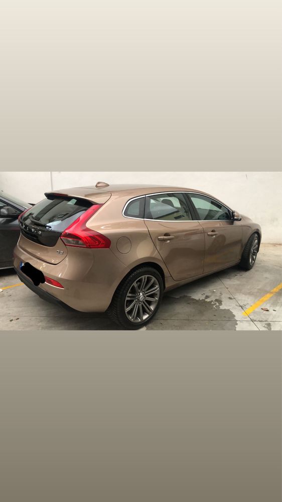 Volvo V40 D2 1.6 - 184.000 km - 2013 - Top de Gama