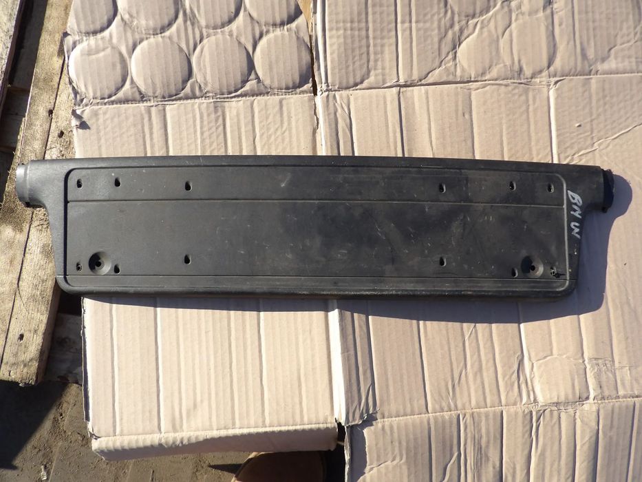 BMW - E46 - RAMKA , PODKŁADKA TABLIC REJESTRACYJNYCH - 8252793