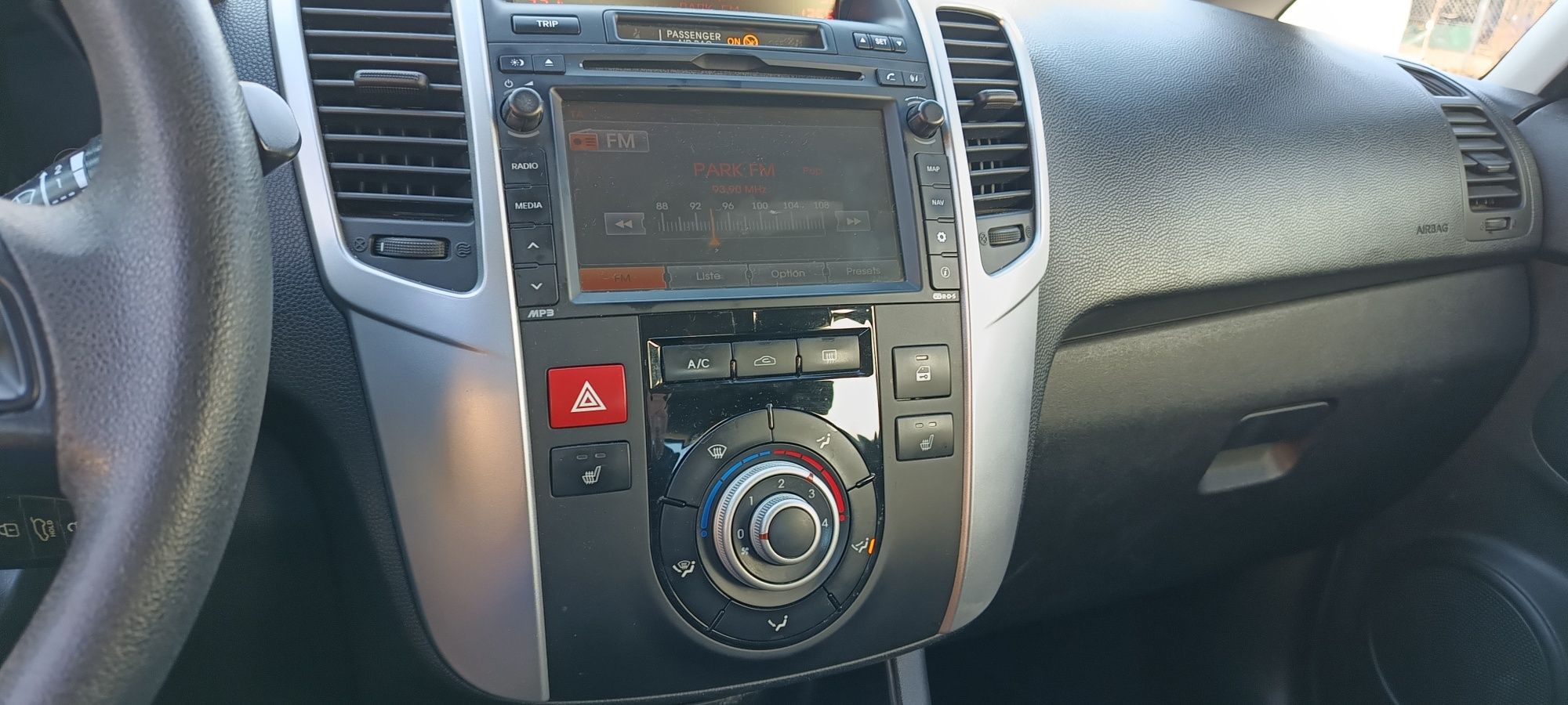 Kia Venga 1.6 crdi Klima, Navi, Grzane fotele.