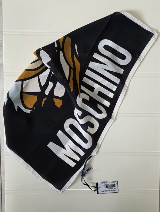 Nowa apaszka chusta gawroszka Moschino jedwab jedwabna silk new scarf