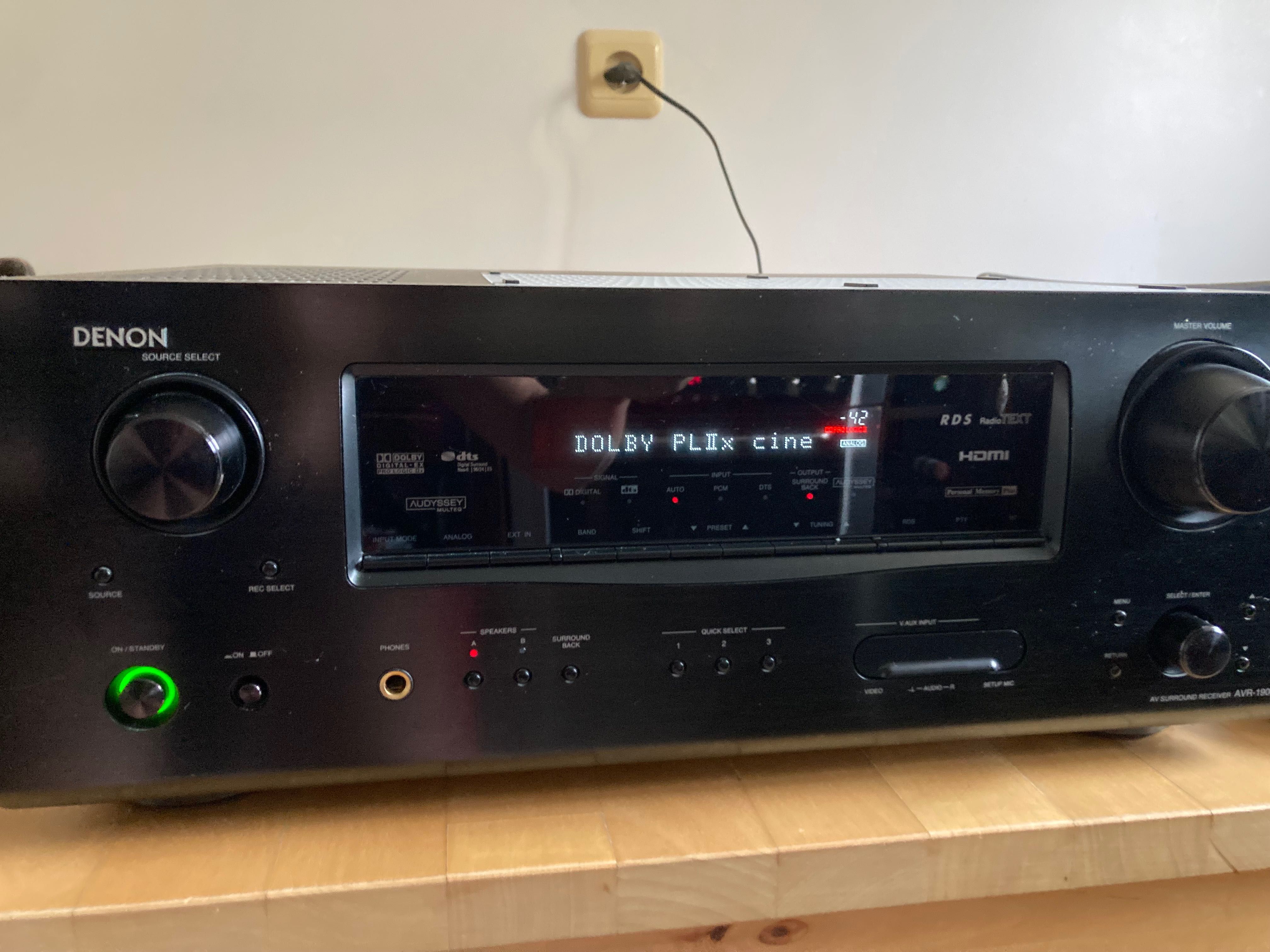 Sprzedam amplituner Denon AVR 1908 stan jak nowy