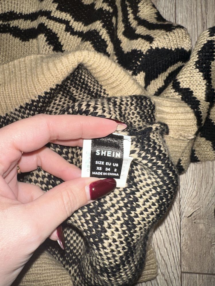 2x sweter xs/s patera zebra