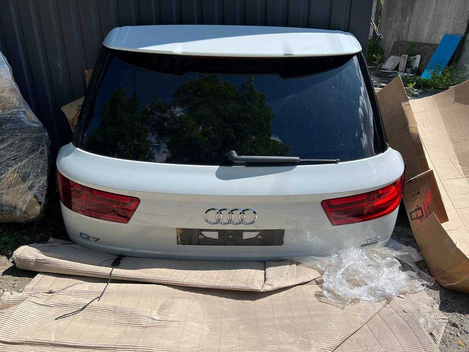 Audi Q7 4M кришка багажника