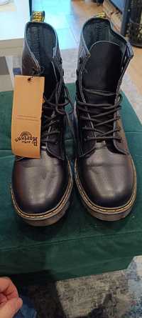 Buty Dr.Martens model 1460. rozmiar 44