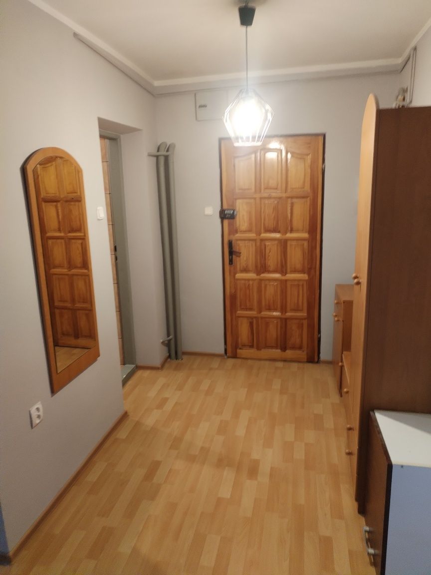 Sprzedam kawalerkę 36m.2 Kamienica 4 piętro Złotoryjska Legnica