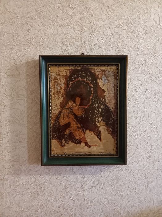 Ікона на порцеляні "Володимирівська Божа Матір".