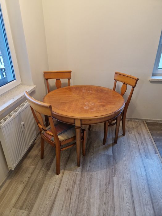 Zestaw mebli do salonu i jadalni