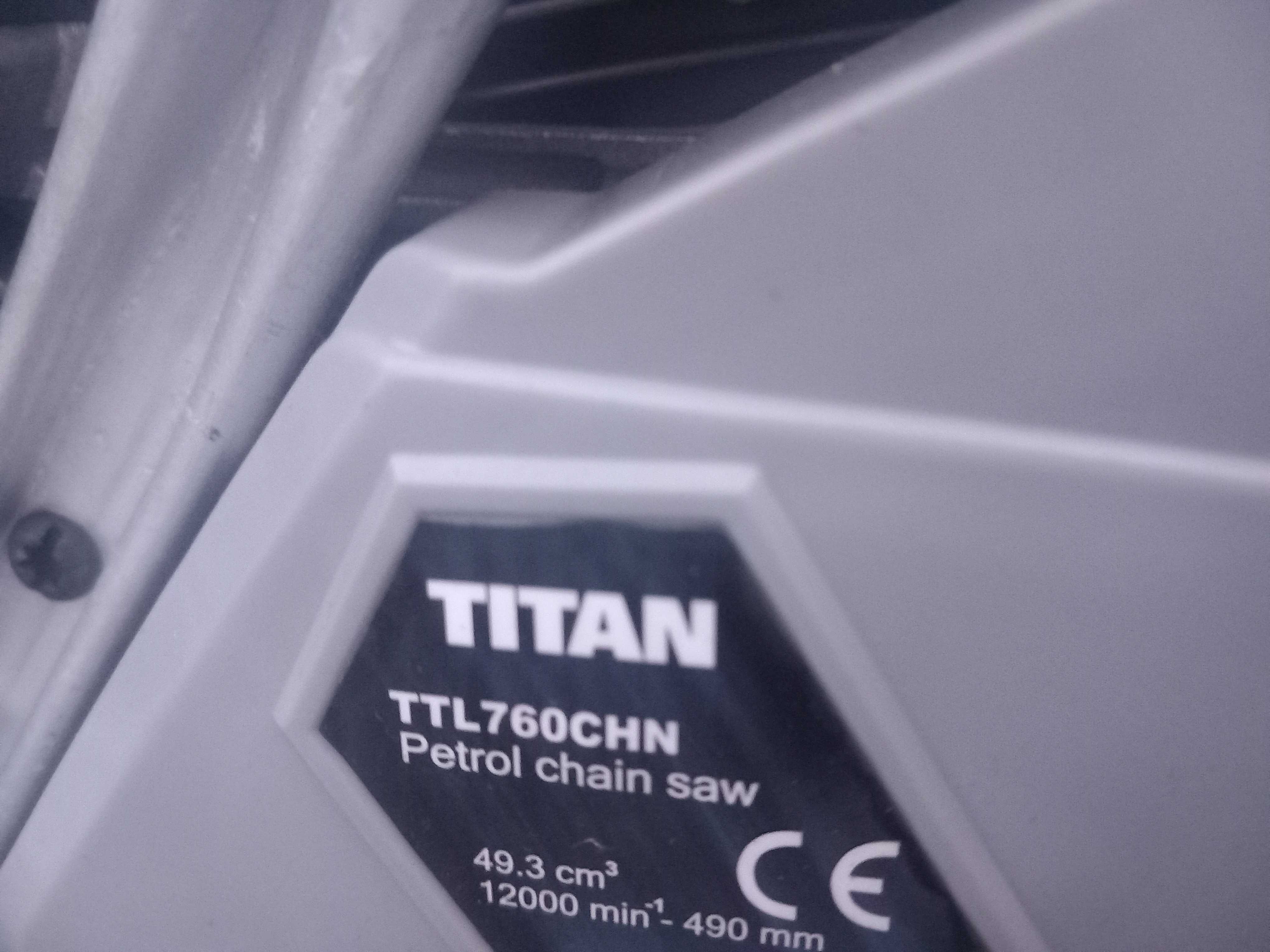 Piła pilarka spalinowa z walizką Titan TTL760  2,9 KM!!