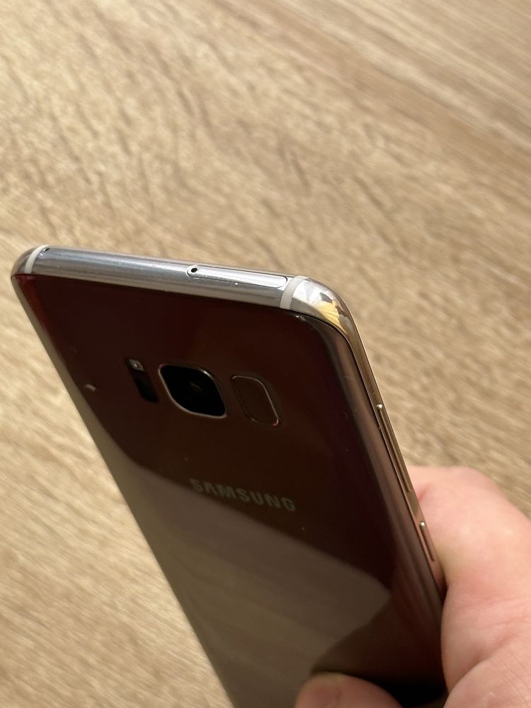 Телефон Samsung S8