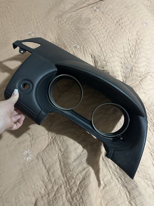 панель приладів для автомобіля Mitsubishi Outlander