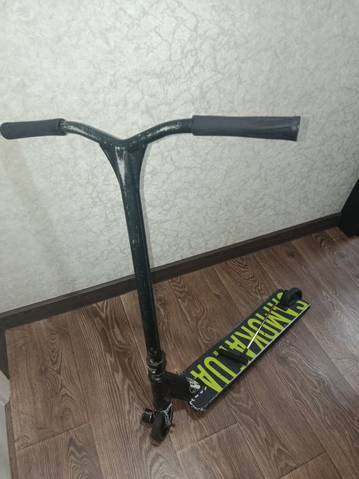 Продам трюкавой самокат