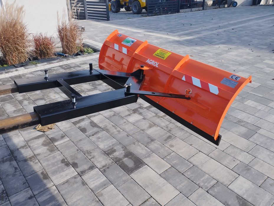 Śnieżny pług z mocowaniem na wózek widłowy typ lekki 150cm wysyłka