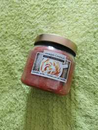 Świeca Yanke Candle caramel whirl 340g