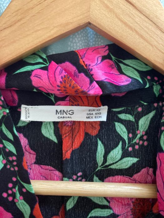 Blusa mango XS flores