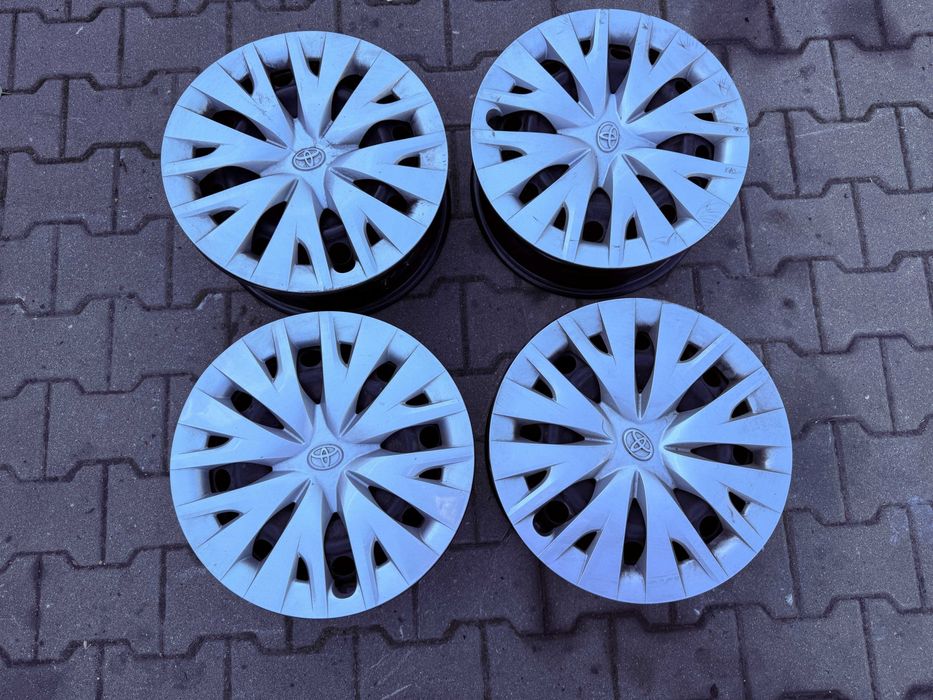 Felgi stalowe 15 Toyota Yaris '20-'25 5x100 6J ET45 z kołpakami