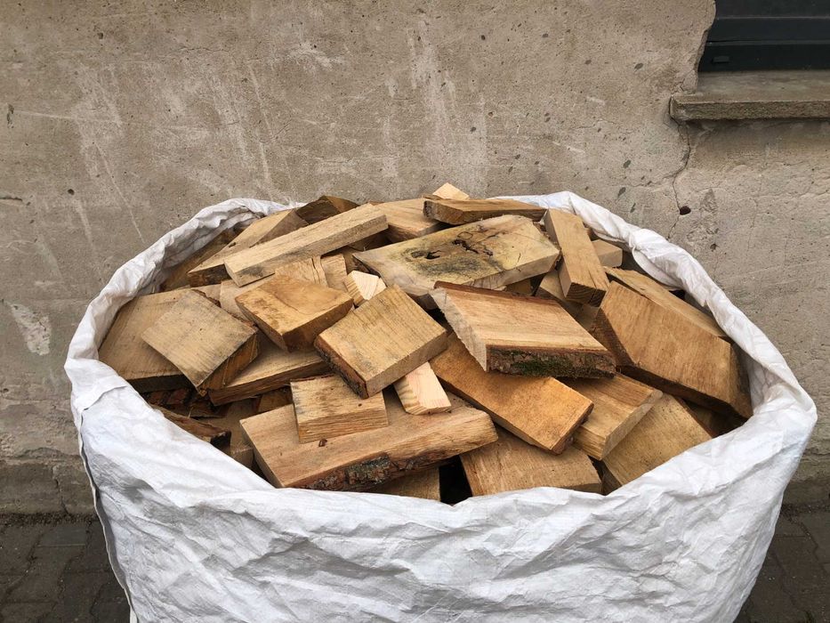 Drewno Opałowe Dębowe pocięte Opał po suszarni Dąb Big Bag 1m3