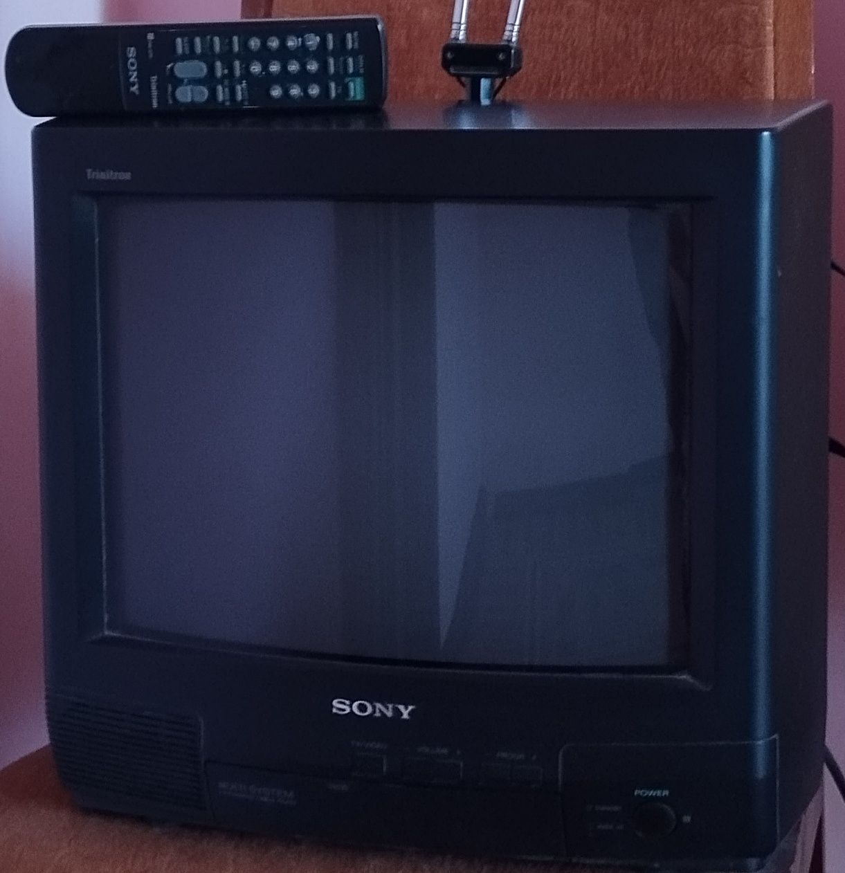Телевізор телевизор сони Sony Trinitron G14M1
