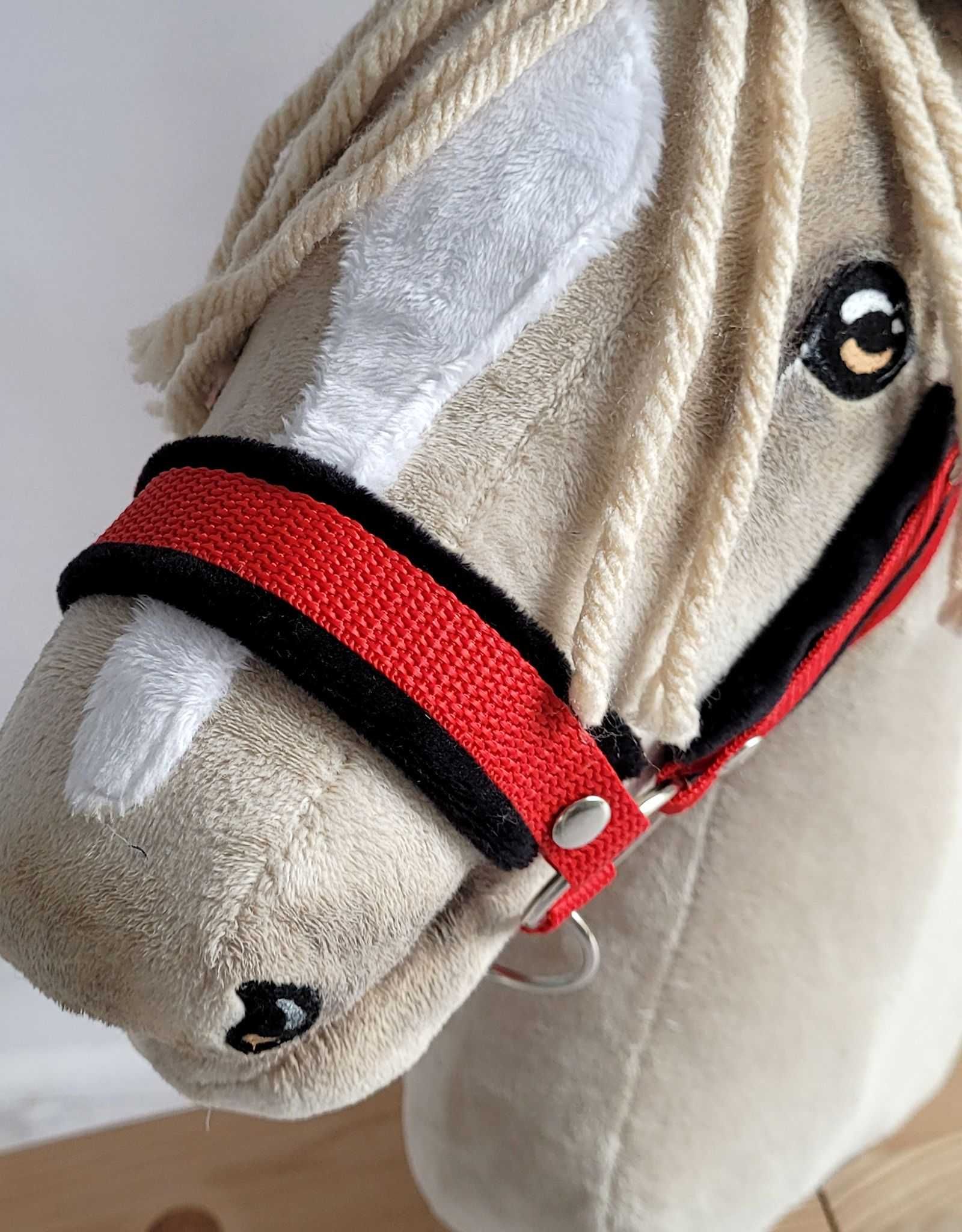 Zestaw do Hobby Horse: kantar A3 z czarnym futerkiem+ uwiąz ze sznurka
