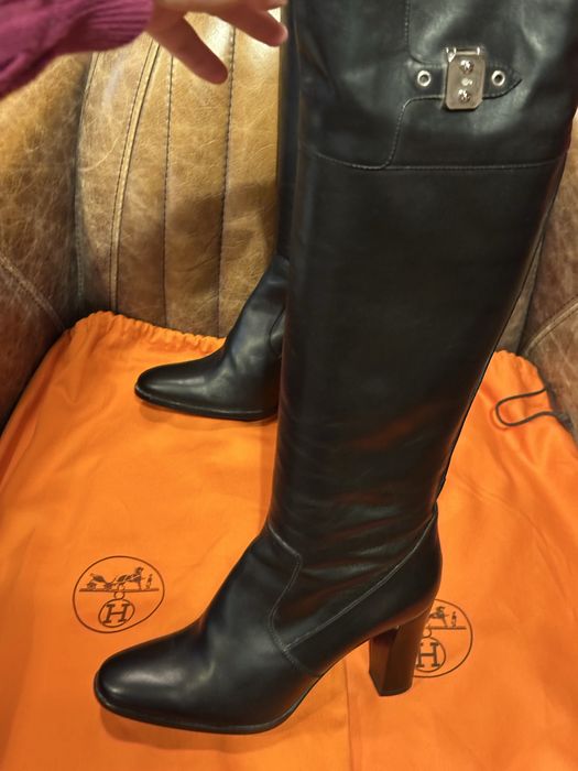 Bota Hermes tamanho 38