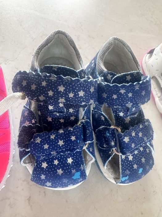 Pierwsze buty r. 19-20