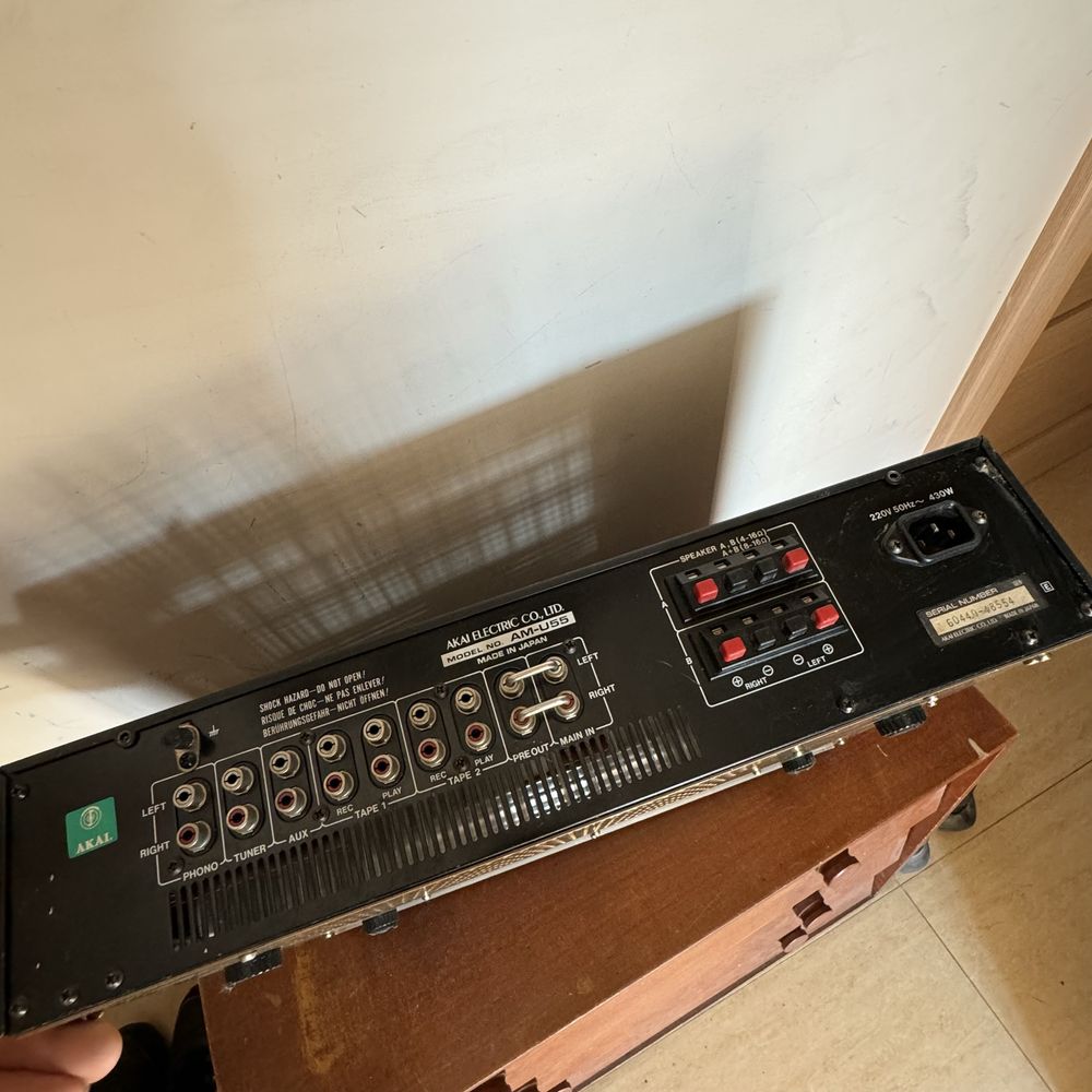 Wzmacniacz akai AM-U55