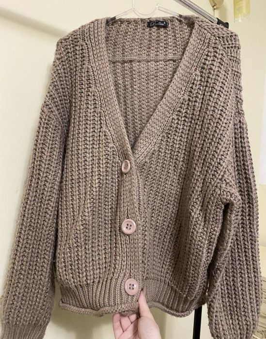 В'язаний теплий кардиган