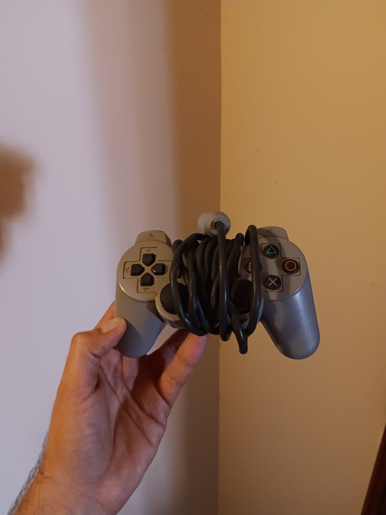 Playstation One - usada