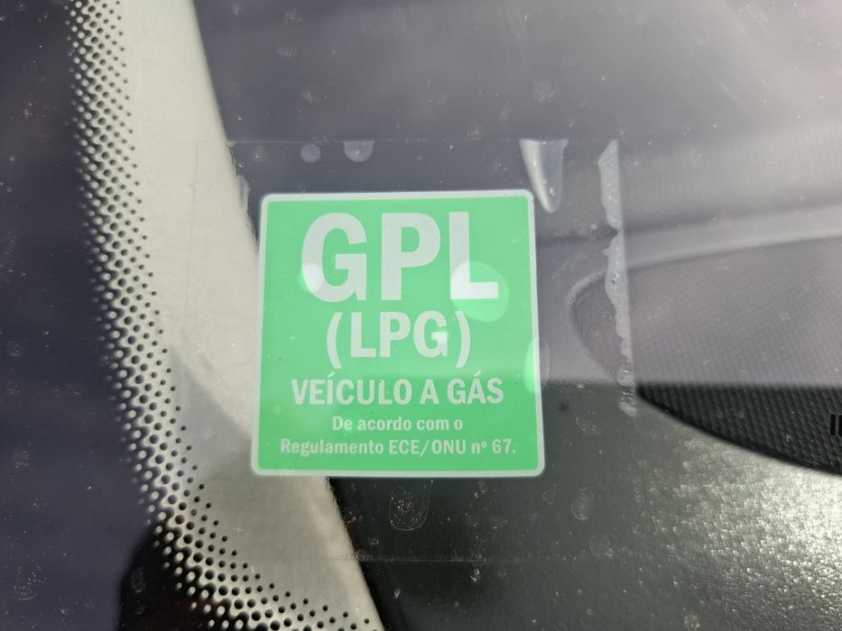 Peugeot 207 1.4 a GPL