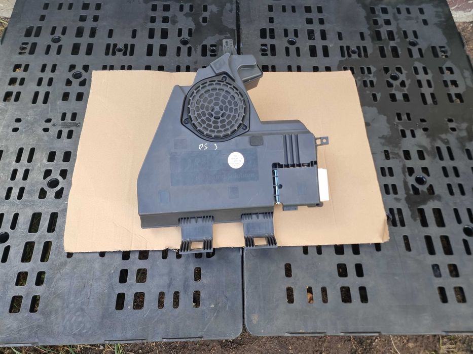 Citroen DS3 Glosnik basowy subwoofer wbudowany