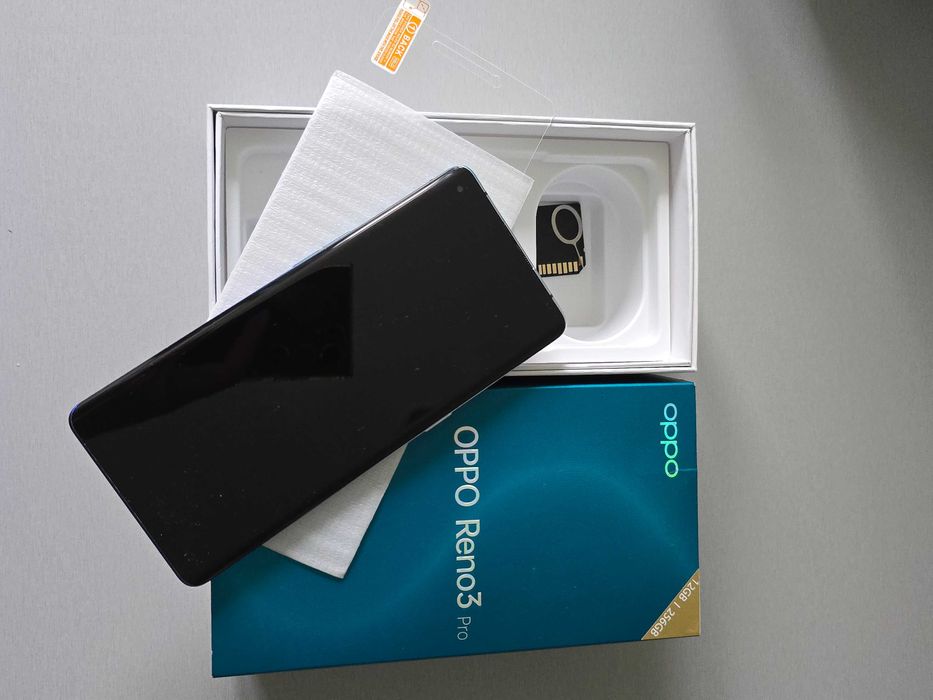 Telefon Oppo Reno 3 Pro używany, w bardzo dobrym stanie