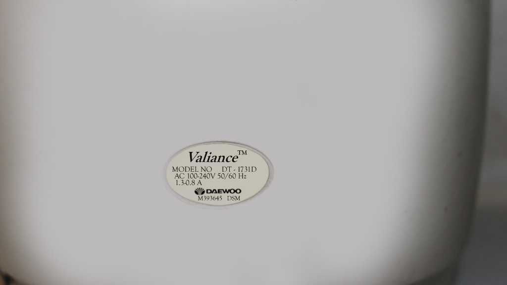 Монитор DAEWOO Valianse DT-1731D. Диагональ 41,5 см.