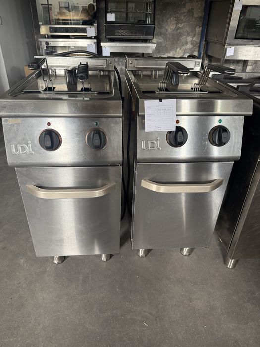 Fritadeira eletrica de movel trifasica UDI 18 litros