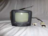 Tv pequena antiga