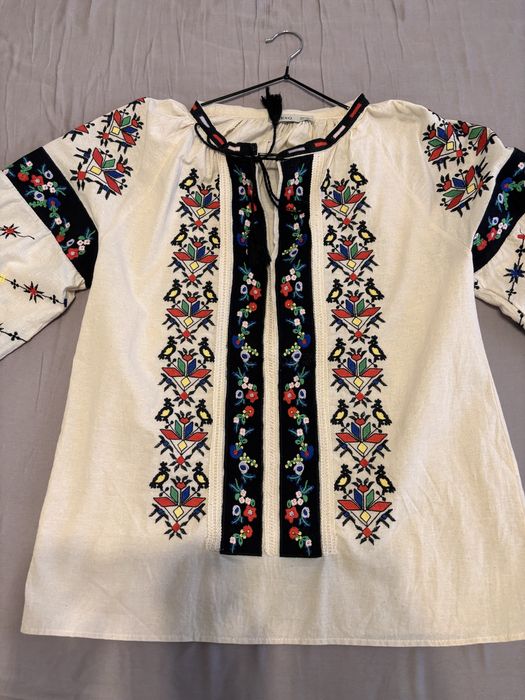 Вишиванка жіноча