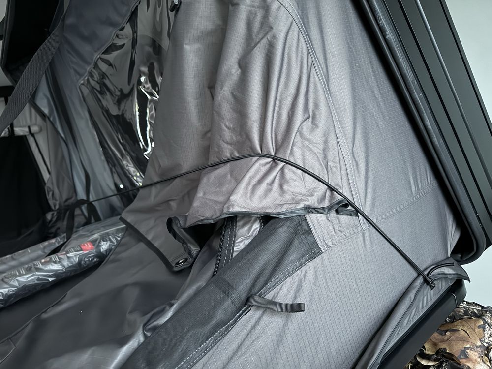Namiot dachowy Roof Tent Adventure model ALU Folding 160 VIP
