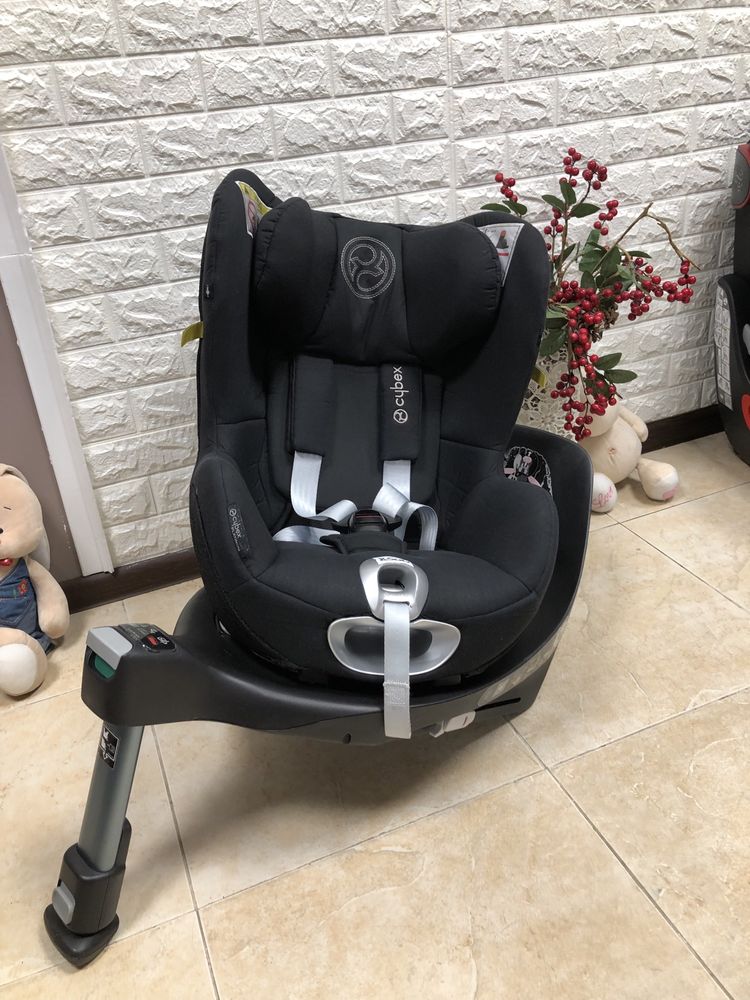 Автокрісло 360 Cybex Sirona Z i-Size Група 0/+1 (0-18 кг) сайбекс