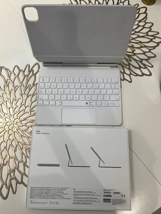 Magic Keyboard для iPad Pro 11, iPad Air (4/5/6th gen) (White)