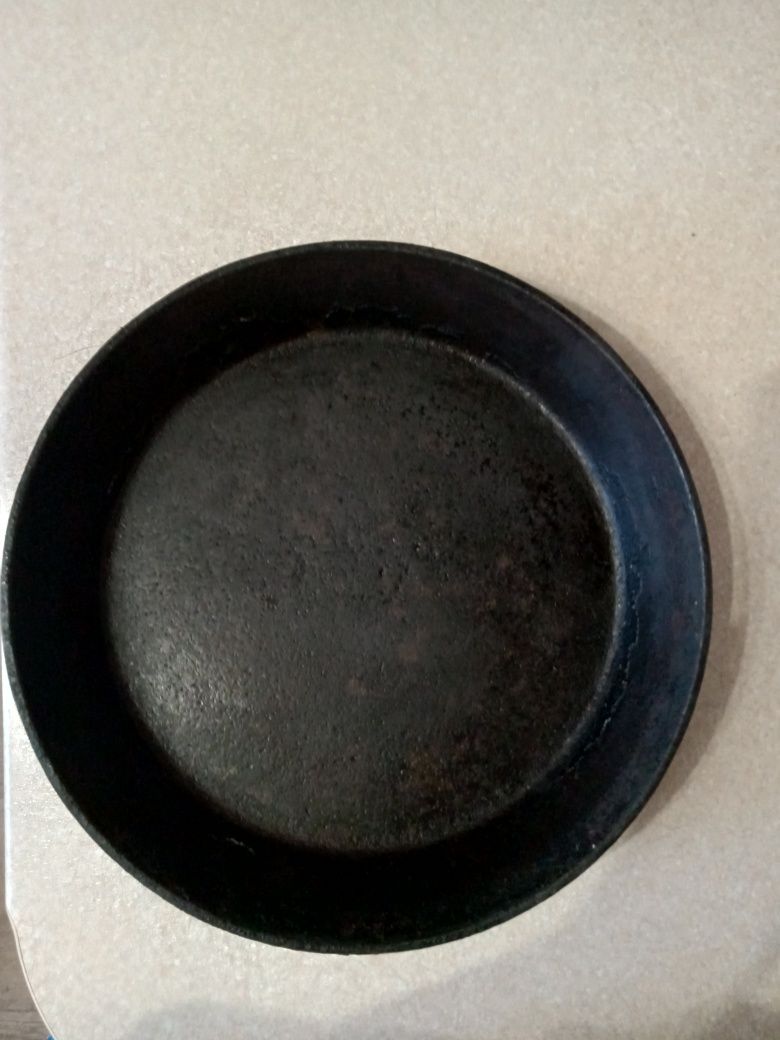 Сковорода  чугунная СССР,d22,и, томраморная сковорода,формы для выпечк