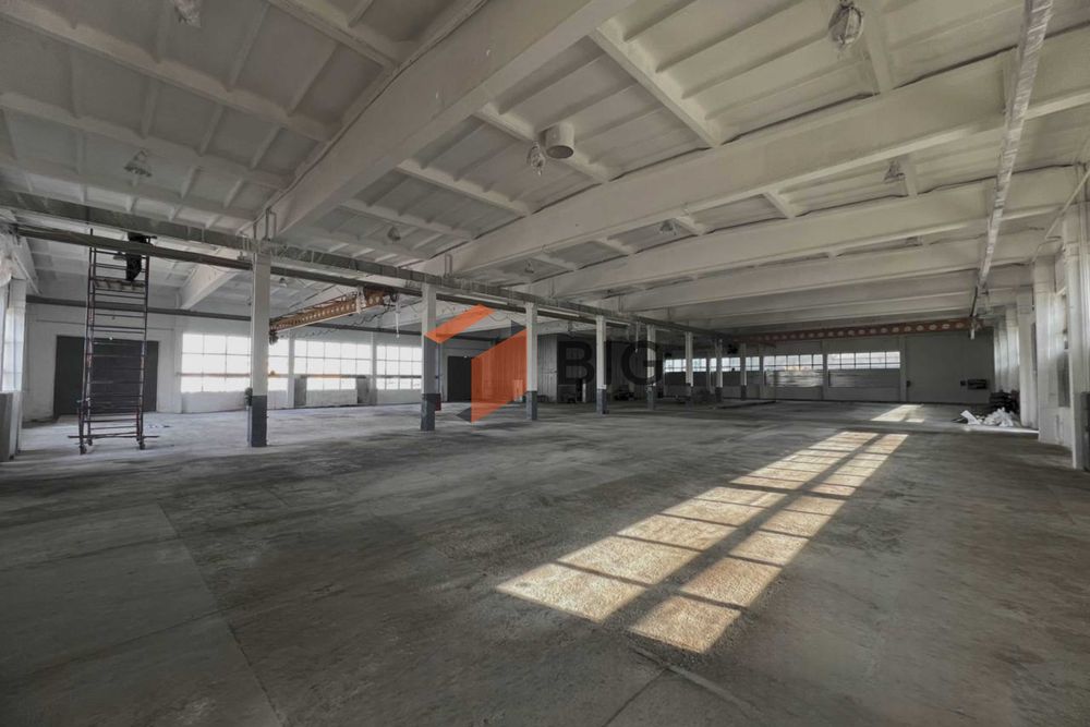 Здається в оренду виробничо-складське приміщення біля Луцька