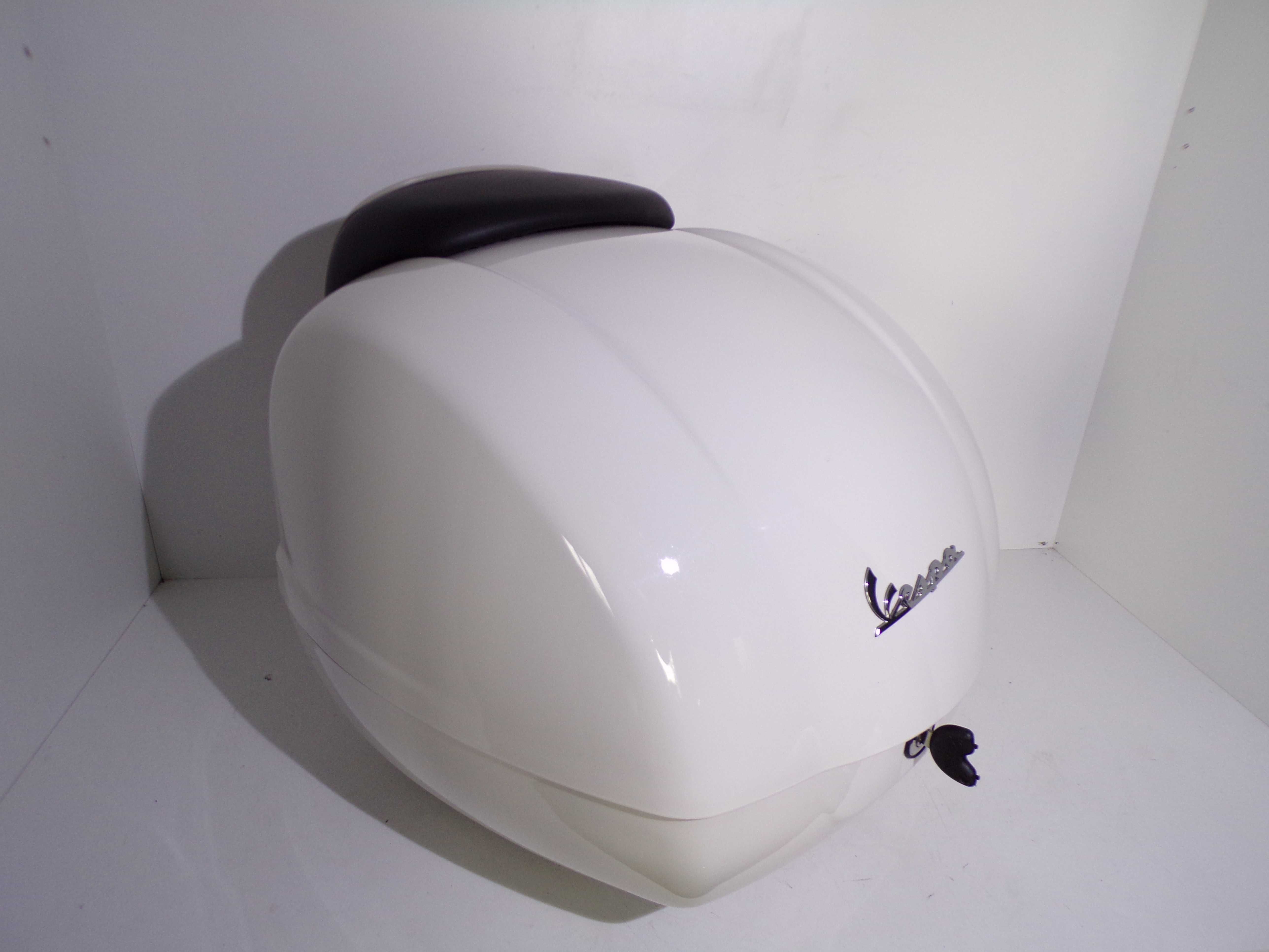 VESPA Kufer Z Oparciem Do Modelu GTS Super Od 2023r. Bianco 544